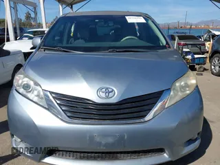 2011 Toyota Sienna XLE AAS with VIN 5TDYK3DC0BS107522, listed as a IAAI auction lot 41722324 with 171,855 mi miles and . Bid and sale history available at DreamBid. Image 12.