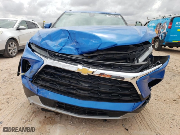 2024 Chevrolet Blazer LT with VIN 3GNKBDR43RS191474, listed as a Copart auction lot 60072544 with 2,558 mi miles and Salvage Title. Bid and sale history available at carsss.com. Image 5.
