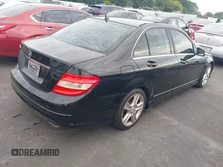 2011 Mercedes-Benz C 300 Sport с VIN WDDGF5EB2BA460963, выставлен на аукционе IAAI как лот 42511005 с пробегом 157 797 миль миль и . История ставок и продаж доступна на DreamBid. Изображение 4.