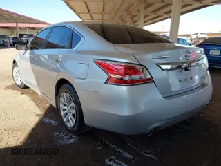 2014 Nissan Altima SV with VIN 1N4AL3AP1EC171442, listed as a IAAI auction lot 41923400 with 164,414 mi miles and . Bid and sale history available at carsss.com. Image 3.