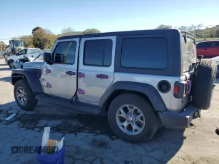 2020 Jeep Wrangler Unlimited Freedom with VIN 1C4HJXDG5LW206089, listed as a Copart auction lot 76636814 with 51,455 mi miles and Salvage title. Bid and sale history available at DreamBid. Image 2.