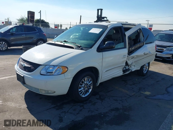 2002 Chrysler Town & Country Limited with VIN 2C8GP64L22R715175, listed as a IAAI auction lot 41312600 with 187,421 mi miles. Bid and sale history available at carsss.com. Image 17.