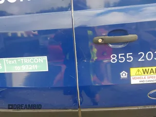 2020 Ford Transit Cargo z VIN 1FTBR1C8XLKB52205, wystawiony jako IAAI lot #42514128 z przebiegiem 103 583 mil mil oraz . Historia ofert i sprzedaży dostępna na DreamBid. Obrazek 19.