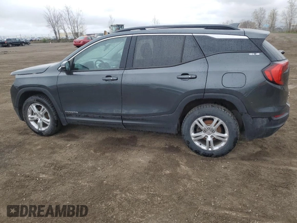 2018 GMC Terrain SLE z VIN 3GKALTEV5JL303379, wystawiony jako Copart lot #56303395 z przebiegiem Nie podano mil oraz Szkody całkowita. Historia ofert i sprzedaży dostępna na DreamBid. Obrazek 2.