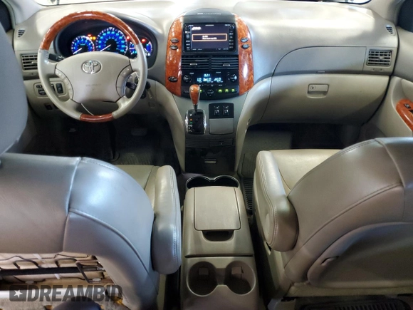 2010 Toyota Sienna XLE with VIN 5TDDK4CC7AS028210, listed as a Copart auction lot 65343295 with 172,206 mi miles and Clean title. Bid and sale history available at DreamBid. Image 8.