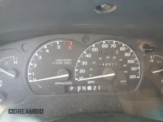 1995 Ford Explorer Eddie Bauer z VIN 1FMDU32X9SUC06085, wystawiony jako Copart lot #55322785 z przebiegiem 248 871 mil mil oraz Szkoda całkowita • Salvage title. Historia ofert i sprzedaży dostępna na DreamBid. Obrazek 9.