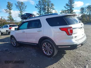 2019 Ford Explorer Limited z VIN 1FM5K7F82KGA03297, wystawiony jako IAAI lot #40847611 z przebiegiem 104 904 mil mil oraz . Historia ofert i sprzedaży dostępna na DreamBid. Obrazek 14.