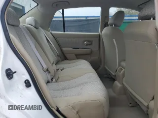 2009 Nissan Versa S z VIN 3N1BC11E09L352045, wystawiony jako Copart lot #46843955 z przebiegiem 170 741 mil mil oraz Szkoda całkowita • Salvage title. Historia ofert i sprzedaży dostępna na DreamBid. Obrazek 10.