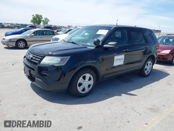 2016 Ford Police Interceptor Utility z VIN 1FM5K8AR2GGB07317, wystawiony jako IAAI lot #42337310 z przebiegiem 166 786 mil mil oraz . Historia ofert i sprzedaży dostępna na DreamBid. Obrazek 2.