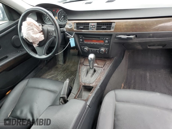 2013 BMW 3 Series 328i z VIN WBAKE5C58DJ106949, wystawiony jako Copart lot #85916804 z przebiegiem 115 016 mil mil oraz Szkoda całkowita • Salvage title. Historia ofert i sprzedaży dostępna na DreamBid. Obrazek 8.
