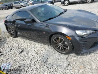 2017 Toyota 86 with VIN JF1ZNAA13H8701852, listed as a Copart auction lot 67175354 with 95,730 mi miles and Salvage Title. Bid and sale history available at carsss.com. Image 4.