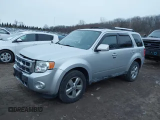 2012 Ford Escape Limited с VIN 1FMCU9E70CKB77700, выставлен на аукционе IAAI как лот 41226558 с пробегом 102 692 миль миль и . История ставок и продаж доступна на DreamBid. Изображение 17.
