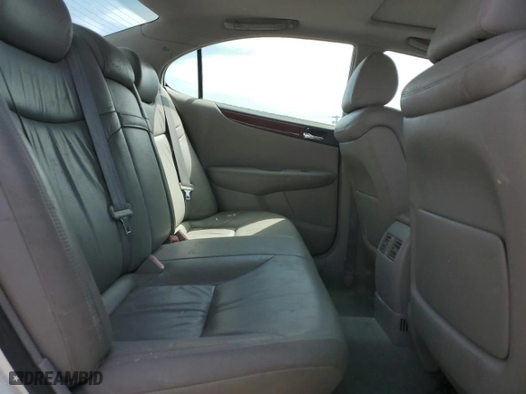 2002 Lexus ES 300 with VIN JTHBF30G820073334, listed as a Copart auction lot 53705365 with 215,278 mi miles and Clean Title. Bid and sale history available at carsss.com. Image 10.