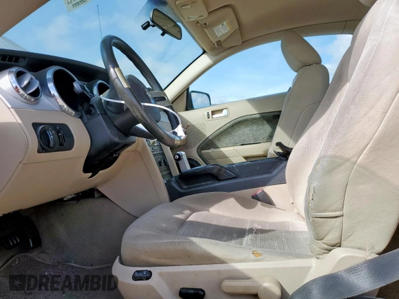 2009 Ford Mustang with VIN 1ZVHT80N695139910, listed as a Copart auction lot 58640245 with 174,769 mi miles and Clean title. Bid and sale history available at DreamBid. Image 7.