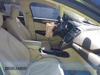 2015 Lincoln MKC z VIN 5LMCJ1A97FUJ22751, wystawiony jako IAAI lot #42266144 z przebiegiem 153 295 mil mil oraz . Historia ofert i sprzedaży dostępna na DreamBid. Obrazek 5.