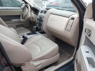 2010 Mercury Mariner z VIN 4M2CN8B75AKJ21050, wystawiony jako IAAI lot #41684770 z przebiegiem 149 028 mil mil oraz . Historia ofert i sprzedaży dostępna na DreamBid. Obrazek 5.