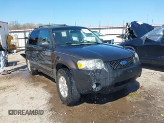 2007 Ford Escape XLT с VIN 1FMYU93197KB68777, выставлен на аукционе IAAI как лот 41996027 с пробегом 206 497 миль миль и . История ставок и продаж доступна на DreamBid. Изображение 1.