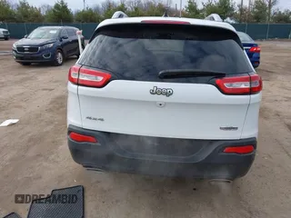 2015 Jeep Cherokee Latitude z VIN 1C4PJMCS9FW625521, wystawiony jako IAAI lot #41894602 z przebiegiem 112 865 mil mil oraz . Historia ofert i sprzedaży dostępna na DreamBid. Obrazek 16.