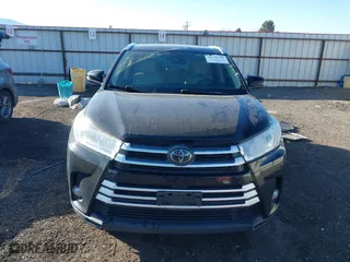 2019 Toyota Highlander SE with VIN 5TDJZRFH3KS580338, listed as a IAAI auction lot 41736059 with 128,487 mi miles. Bid and sale history available at carsss.com. Image 12.