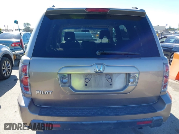 2006 Honda Pilot EX with VIN 5FNYF28416B017534, listed as a IAAI auction lot 41656789 with 241,343 mi miles and . Bid and sale history available at DreamBid. Image 16.