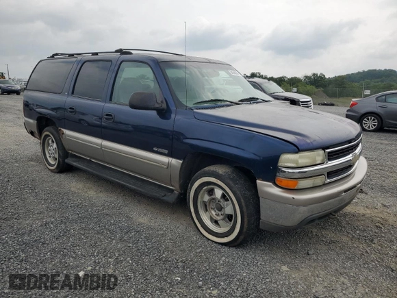 2000 Chevrolet Suburban LT with VIN 3GNFK16T4YG144919, listed as a Copart auction lot 64368374 with 195,155 mi miles and Salvage Title. Bid and sale history available at carsss.com. Image 4.