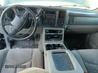 2006 Chevrolet Suburban LS with VIN 1GNFK16Z96J151722, listed as a Copart auction lot 42235055 with 256,910 mi miles and Salvage Title. Bid and sale history available at carsss.com. Image 8.