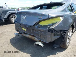 2014 Hyundai Genesis Coupe 2.0T with VIN KMHHT6KD6EU114447, listed as a IAAI auction lot 42561898 with 101,453 mi miles and . Bid and sale history available at DreamBid. Image 14.