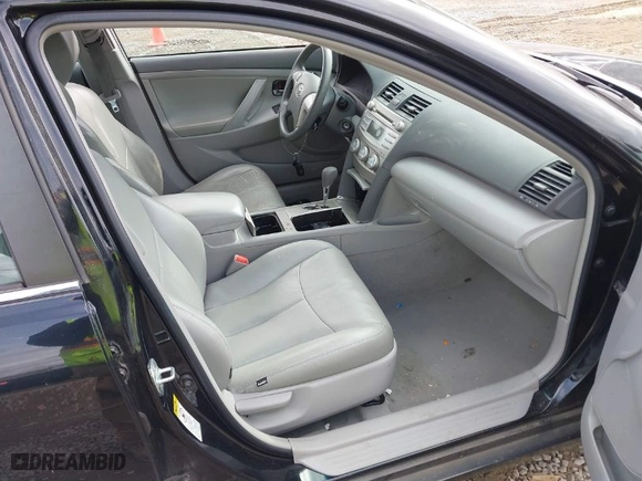 2011 Toyota Camry LE with VIN 4T1BF3EK1BU751800, listed as a IAAI auction lot 40754493 with 186,316 mi miles. Bid and sale history available at carsss.com. Image 5.