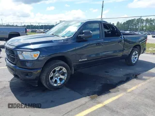 2021 Ram 1500 Big Horn z VIN 1C6SRFMT4MN663514, wystawiony jako IAAI lot #42419526 z przebiegiem 47 568 mil mil oraz . Historia ofert i sprzedaży dostępna na DreamBid. Obrazek 19.