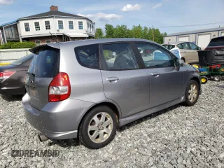 2007 Honda Fit Sport z VIN JHMGD37677S001013, wystawiony jako Copart lot #58792605 z przebiegiem 157 960 mil mil oraz Czysty tytuł • Clean title. Historia ofert i sprzedaży dostępna na DreamBid. Obrazek 3.