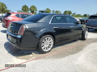 2011 Chrysler 300 C z VIN 2C3CA6CT1BH514624, wystawiony jako Copart lot #54849915 z przebiegiem 103 879 mil mil oraz Szkoda całkowita • Salvage title. Historia ofert i sprzedaży dostępna na DreamBid. Obrazek 3.