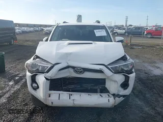 2019 Toyota 4Runner SR5 with VIN JTEBU5JRXK5700956, listed as a IAAI auction lot 41999972 with 61,032 mi miles and . Bid and sale history available at DreamBid. Image 13.