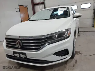 2020 Volkswagen Passat 2.0T SE with VIN 1VWSA7A35LC021689, listed as a IAAI auction lot 41865717 with 72,730 mi miles. Bid and sale history available at carsss.com. Image 12.