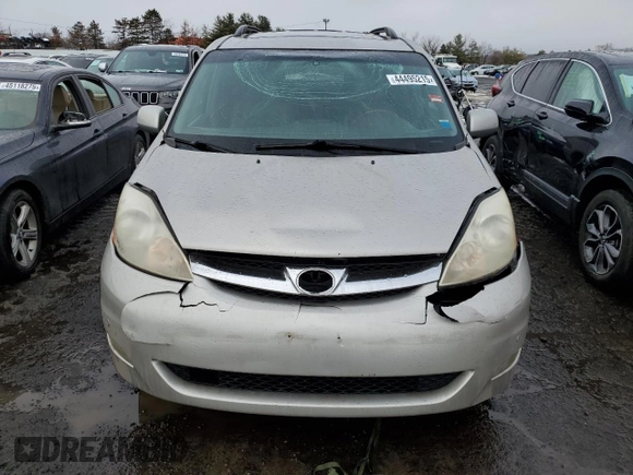 2009 Toyota Sienna XLE with VIN 5TDBK22C59S024455, listed as a Copart auction lot 44495215 with 215,282 mi miles and Salvage Title. Bid and sale history available at DreamBid. Image 5.