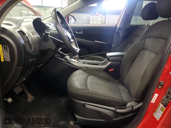2015 Kia Sportage LX z VIN KNDPB3AC5F7743921, wystawiony jako Copart lot #57793315 z przebiegiem 97 948 mil mil oraz Czysty tytuł • Clean title. Historia ofert i sprzedaży dostępna na DreamBid. Obrazek 7.