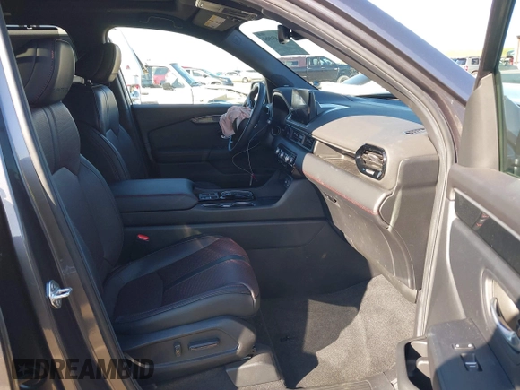 2025 Honda Pilot Black Edition with VIN 5FNYG1H91SB014047, listed as a IAAI auction lot 41645999 with 7,801 mi miles. Bid and sale history available at carsss.com. Image 5.