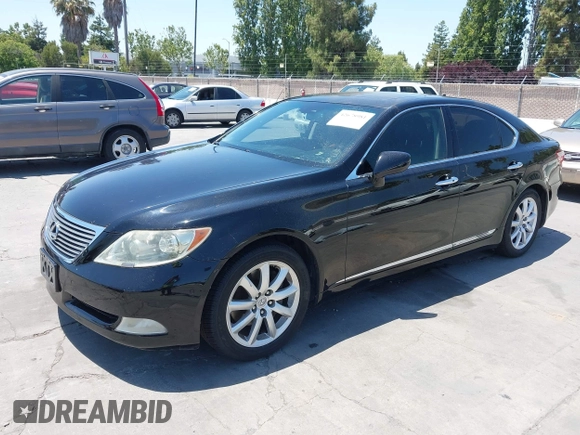 2008 Lexus LS 460 с VIN JTHBL46F785055299, выставлен на аукционе IAAI как лот 42678981 с пробегом 273 830 миль миль и . История ставок и продаж доступна на DreamBid. Изображение 17.
