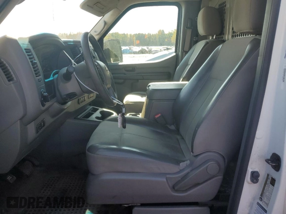 2017 Nissan NV Cargo SV z VIN 1N6BF0LY5HN808980, wystawiony jako Copart lot #71372394 z przebiegiem 207 573 mil mil oraz Szkoda całkowita • Salvage title. Historia ofert i sprzedaży dostępna na DreamBid. Obrazek 7.