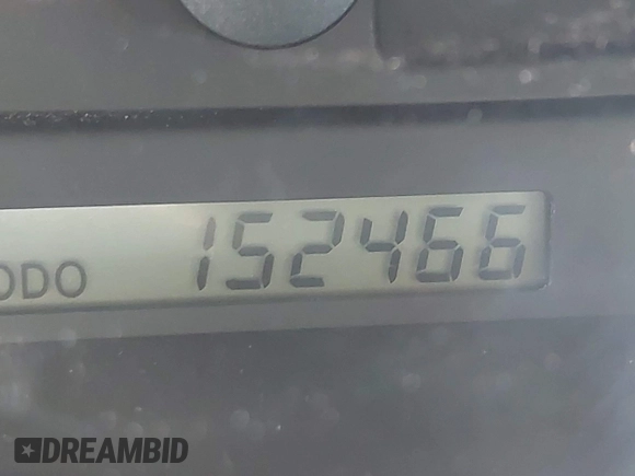 2004 Toyota Camry LE z VIN JTDBE32K140260522, wystawiony jako IAAI lot #42476400 z przebiegiem 152 466 mil mil oraz . Historia ofert i sprzedaży dostępna na DreamBid. Obrazek 7.