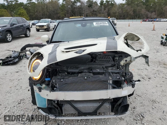 2022 MINI Convertible Cooper S z VIN WMW43DL03N3N73585, wystawiony jako Copart lot #89342955 z przebiegiem 12 548 mil mil oraz Czysty tytuł • Clean title. Historia ofert i sprzedaży dostępna na DreamBid. Obrazek 5.