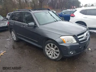 2010 Mercedes-Benz GLK-Class GLK 350 with VIN WDCGG8HB7AF447772, listed as a IAAI auction lot 41952833 with NaN miles. Bid and sale history available at carsss.com. Image 1.