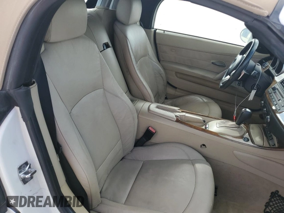 2006 BMW Z4 3.0si with VIN 4USBU53556LX00647, listed as a Copart auction lot 83436974 with 70,077 mi miles and Salvage title. Bid and sale history available at DreamBid. Image 10.