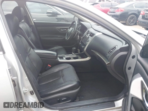 2015 Nissan Altima SL with VIN 1N4BL3AP7FC454420, listed as a IAAI auction lot 41666384 with 211,747 mi miles and . Bid and sale history available at carsss.com. Image 5.