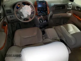 2009 Toyota Sienna XLE with VIN 5TDZK22C19S236333, listed as a Copart auction lot 46102125 with 177,302 mi miles and Non repairable. Bid and sale history available at DreamBid. Image 8.