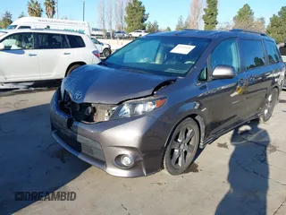 2011 Toyota Sienna SE with VIN 5TDXK3DC5BS064260, listed as a IAAI auction lot 41616160 with 98,505 mi miles. Bid and sale history available at carsss.com. Image 6.
