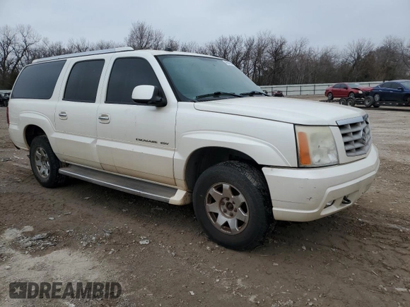 2005 Cadillac Escalade ESV z VIN 3GYFK66N05G258557, wystawiony jako Copart lot #46943305 z przebiegiem 246 719 mil mil oraz Tytuł czysty. Historia ofert i sprzedaży dostępna na DreamBid. Obrazek 4.