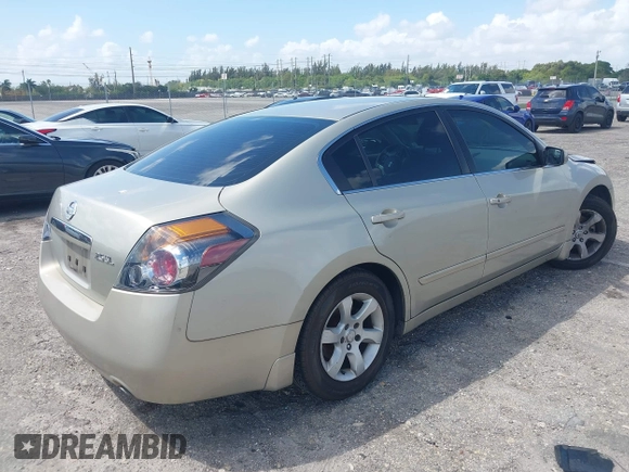 2009 Nissan Altima S with VIN 1N4AL21E59N544078, listed as a IAAI auction lot 41948389 with 149,484 mi miles and . Bid and sale history available at DreamBid. Image 4.