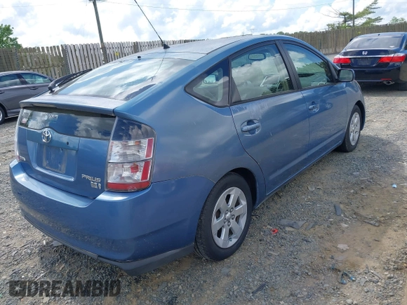 2005 Toyota Prius with VIN JTDKB20UX53094461, listed as a IAAI auction lot 42200088 with 195,058 mi miles. Bid and sale history available at carsss.com. Image 4.