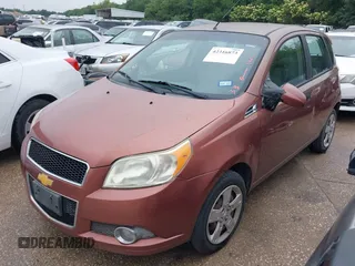 2011 Chevrolet Aveo 2LT z VIN KL1TG6DEXBB255061, wystawiony jako IAAI lot #42316873 z przebiegiem 157 980 mil mil oraz . Historia ofert i sprzedaży dostępna na DreamBid. Obrazek 2.