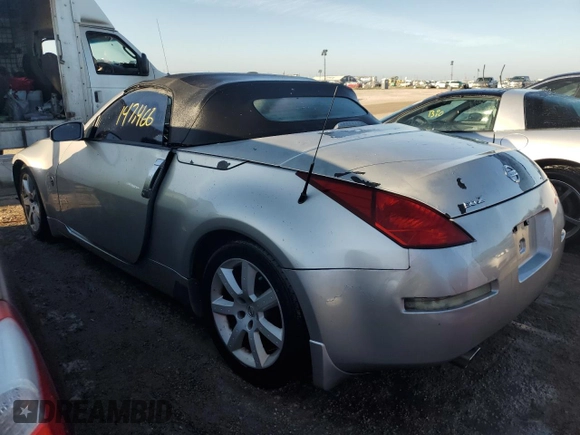 2004 Nissan 350Z Enthusiast z VIN JN1AZ36A74T015422, wystawiony jako Copart lot #77537194 z przebiegiem 147 466 mil mil oraz Nie do naprawy • Non repairable. Historia ofert i sprzedaży dostępna na DreamBid. Obrazek 2.